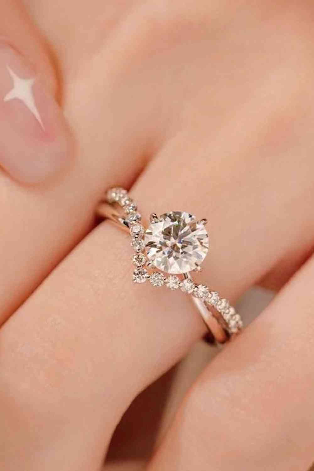 Bold Beauty 1 Carat Moissanite Heart-Shaped Ring