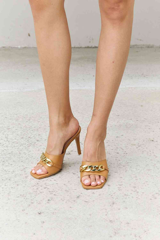 Forever Link Single Strap Chain Detail Mule Heels in Tan