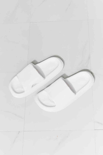 MMShoes Arms Around Me Open Toe Slide in White