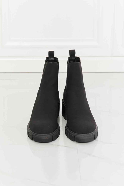 MMShoes Work For It Matte Lug Sole Chelsea Boots in Black