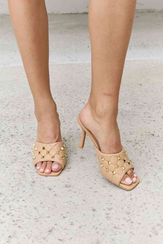 Forever Link Square Toe Quilted Mule Heels in Nude